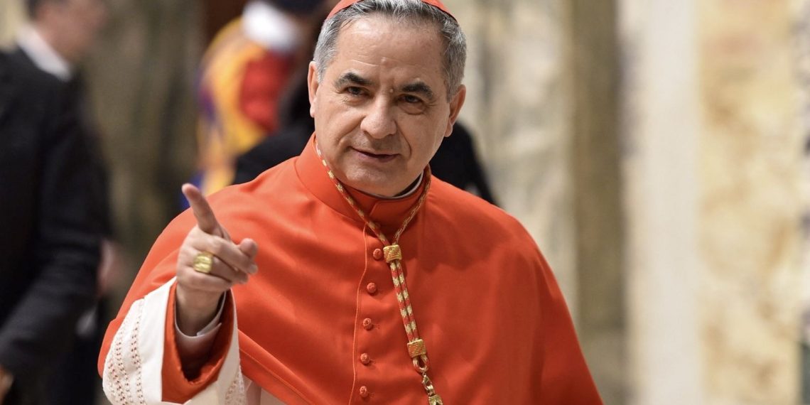 Vatikan’da yolsuzluk skandalı: Kardinal Becciu’ya 5,5 yıl mahpus cezası