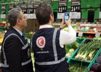 Fahiş fiyat ve stokçuluğun cezaları artırılıyor: Kanun teklifi Meclis’e sunuldu!