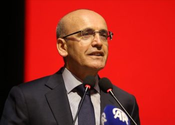Mehmet Şimşek: Finansal okuryazarlığın müfredata eklenmesi için MEB ve SPK ile çalışıyoruz