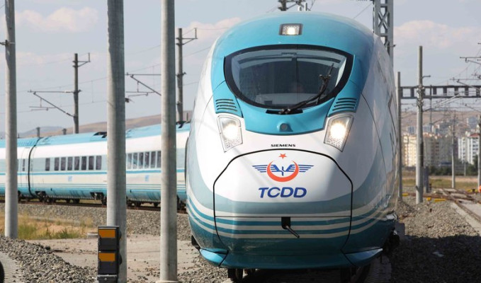 YHT’lere bayram için ek sefer konuldu