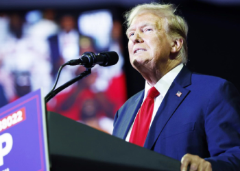 Trump: Harris’i yenmek Biden’dan kolay olacak