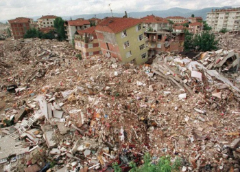 Marmara depreminin üzerinden 25 yıl geçti: Bitmeyen 45 saniye…