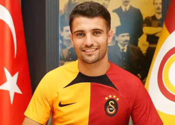 Galatasaray Fransız futbolcu ile yollarını ayırdı