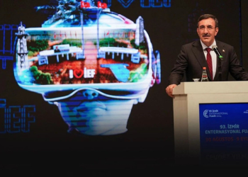 Yılmaz: Risklerimizin azaldığı, istikrarın arttığı bir dönemdeyiz