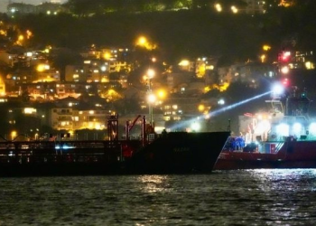 İstanbul Boğazı’nda gemi trafiği çift yönlü açıldı