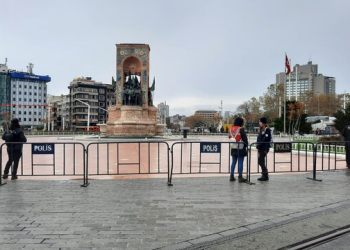 İstanbul Valiliği Taksim’de etkinlikleri yasakladı