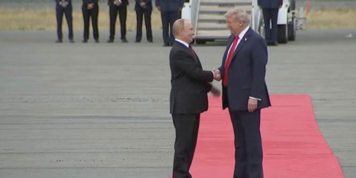 Alaska’da tarihi zirve: Trump ve Putin bir araya geldi