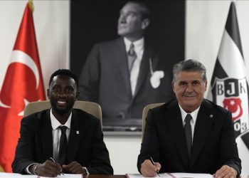 Beşiktaş Ndidi transferini KAP’a bildirdi! Ödenecek bonservis belli oldu