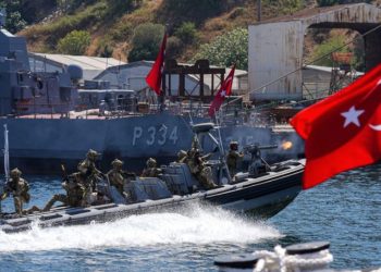 İstanbul’da nefes kesen anlar! ‘TEKNOFEST Mavi Vatan’a SAT ve SAS’lar damga vurdu