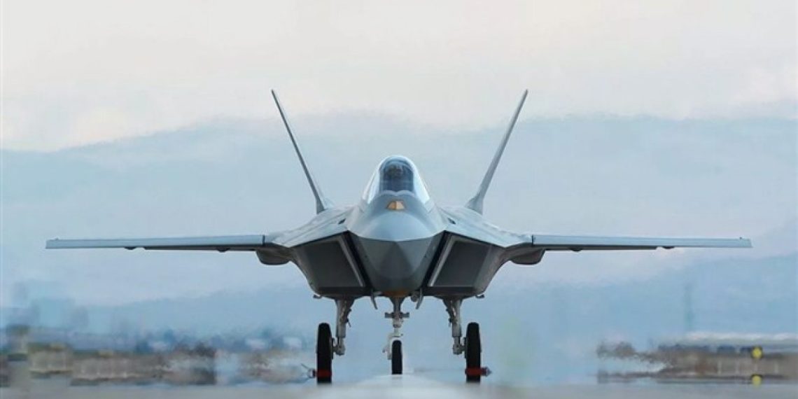 Newsweek: Türkiye’nin KAAN’ı, F-35’e meydan okuyabilir