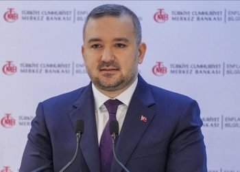 Piyasalar enflasyon raporuna odaklandı