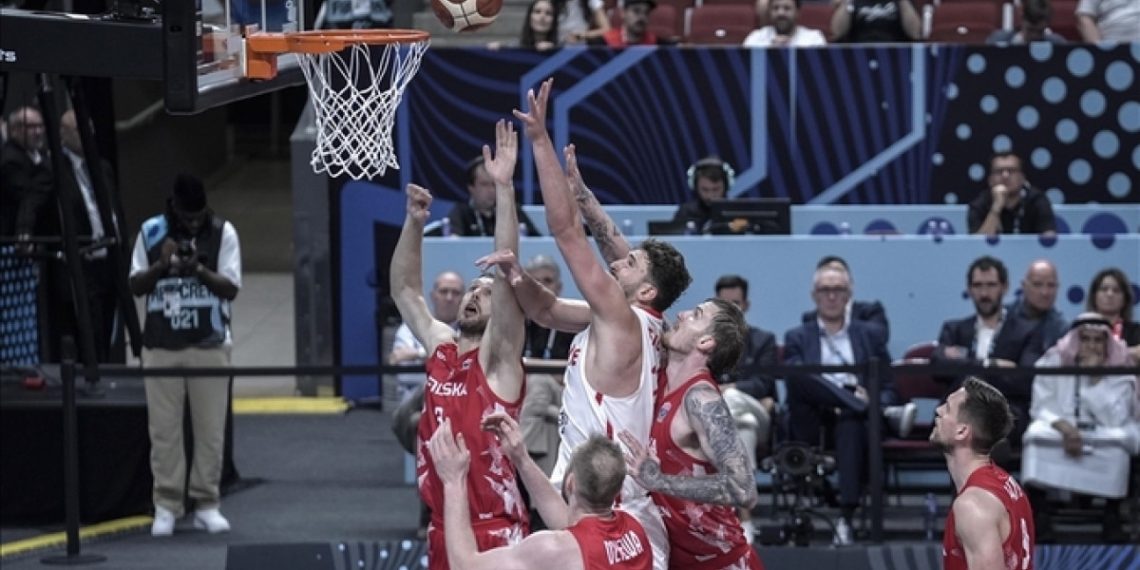 12 Dev Adam yarı finalde!