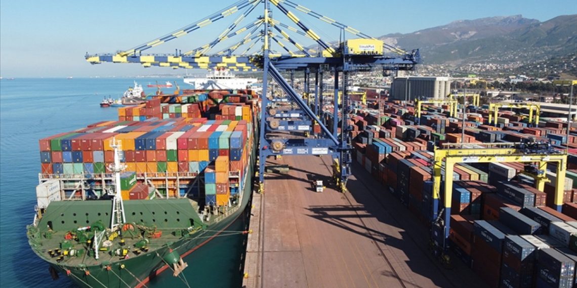 Dış ticaret açığı 46 ayın en düşük seviyesinde