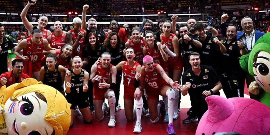 Hedef şampiyonluk! Filenin Sultanları İtalya ile finalde