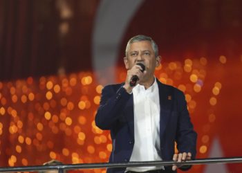 Özgür Özel: CHP’ye baskı devam ederse hayatı durduracak eylemler olur