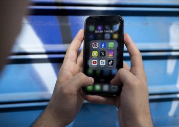Ülke genelinde sosyal medya ve internete erişim sorunu yaşanıyor