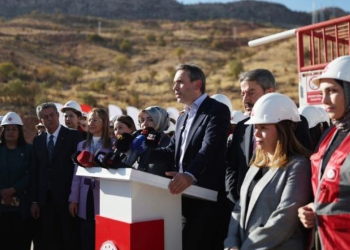 Bayraktar: Nadir toprak elementleri enerji bağımsızlığımızın anahtarı