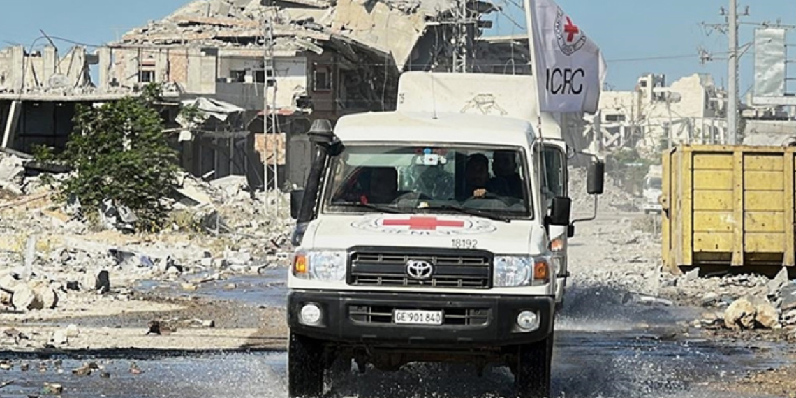 İsrail, Gazze’deki iki esirin cenazesini aldı