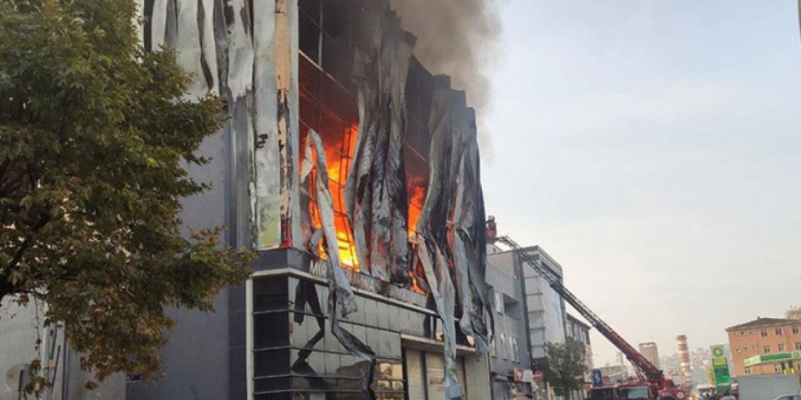 Kozmetik deposunda yangın faciası: 6 kişi hayatını kaybetti