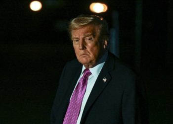 Trump, Venezuela hava sahasının kapatılacağını açıkladı