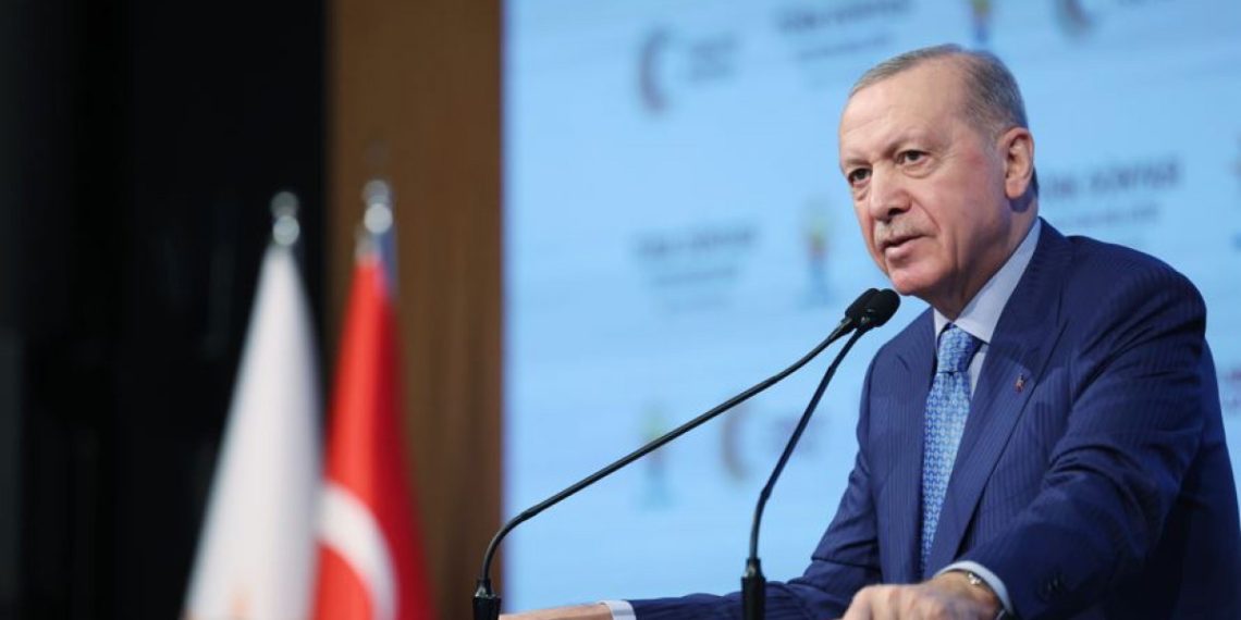 Erdoğan: CHP, Türk dünyasına şaşı bakıyor