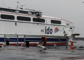 Marmara Denizi’nde ulaşıma fırtına engeli