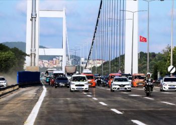 Otoyol ve köprü geçiş ücretlerine zam