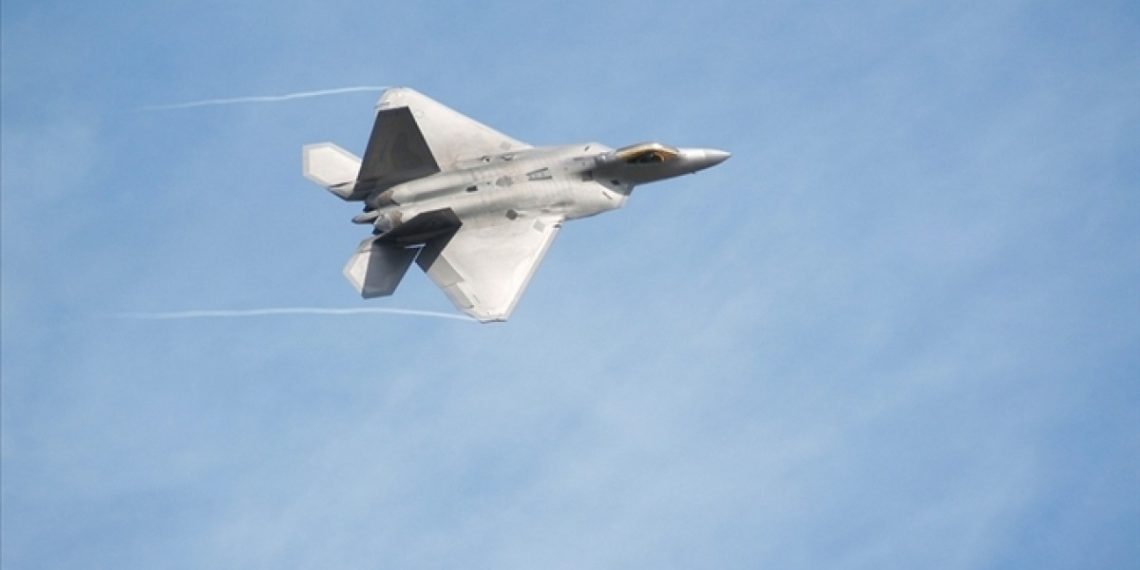 ABD’nin F-22’leri İsrail üssünde