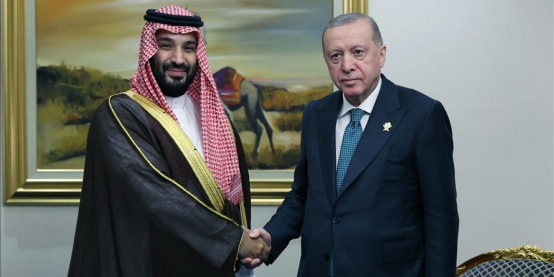 Erdoğan Suudi Arabistan’da! Selman ile görüştü