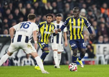 Fenerbahçe, Kasımpaşa ile 1-1 berabere kaldı
