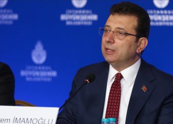 İmamoğlu, ‘resmi evrakta sahtecilik’ davasında hakim karşısında